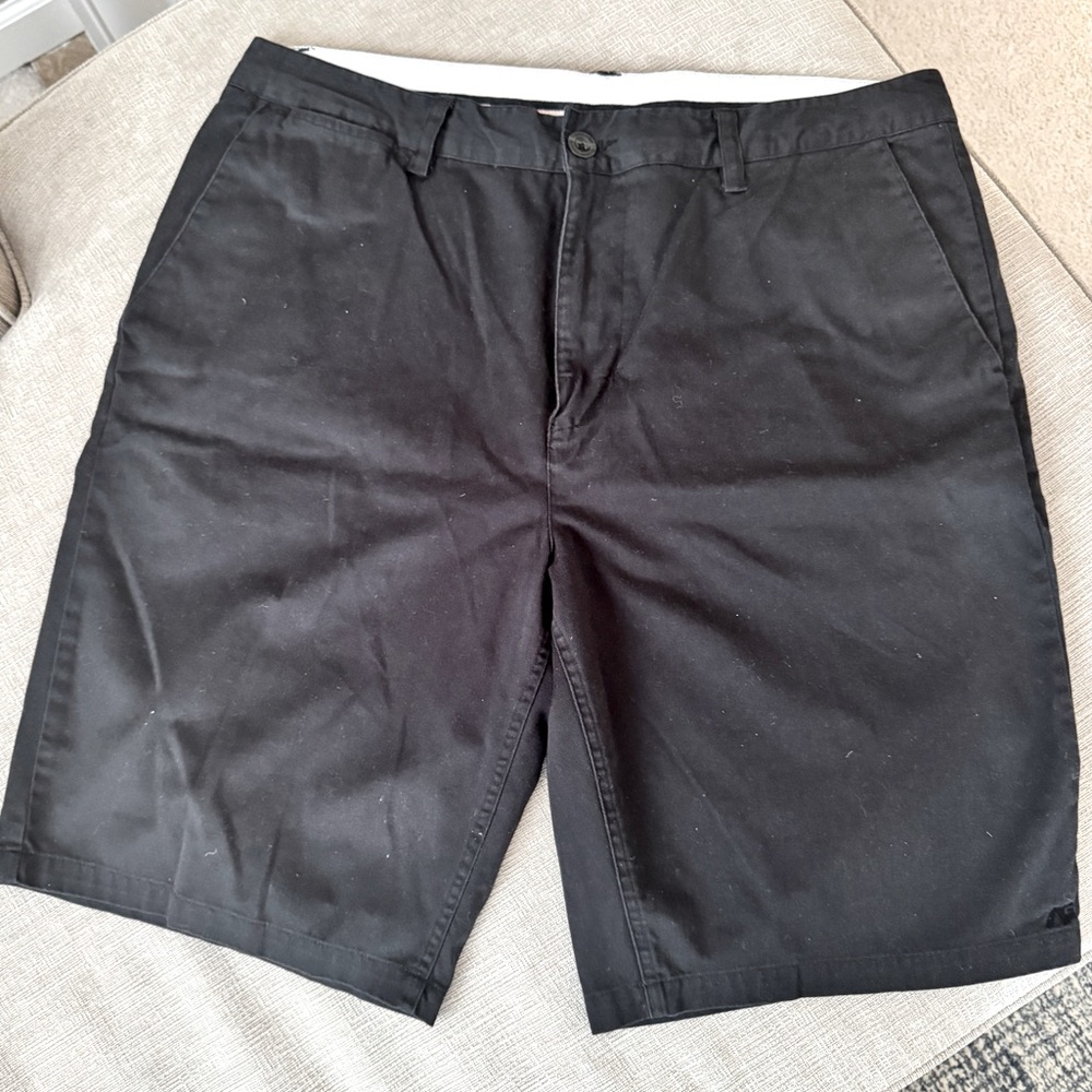 Burton Analog AG Design Unlikely Futures Men's Shorts Sz 38